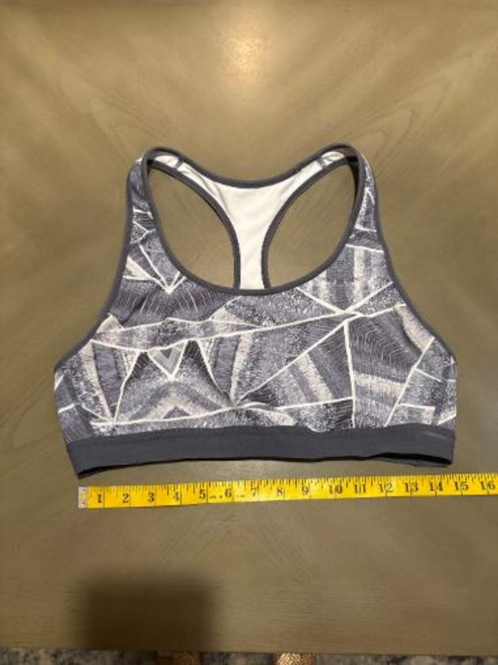 Gray White Geometric Racerback Sports Bra Athletic Workout Crop Top